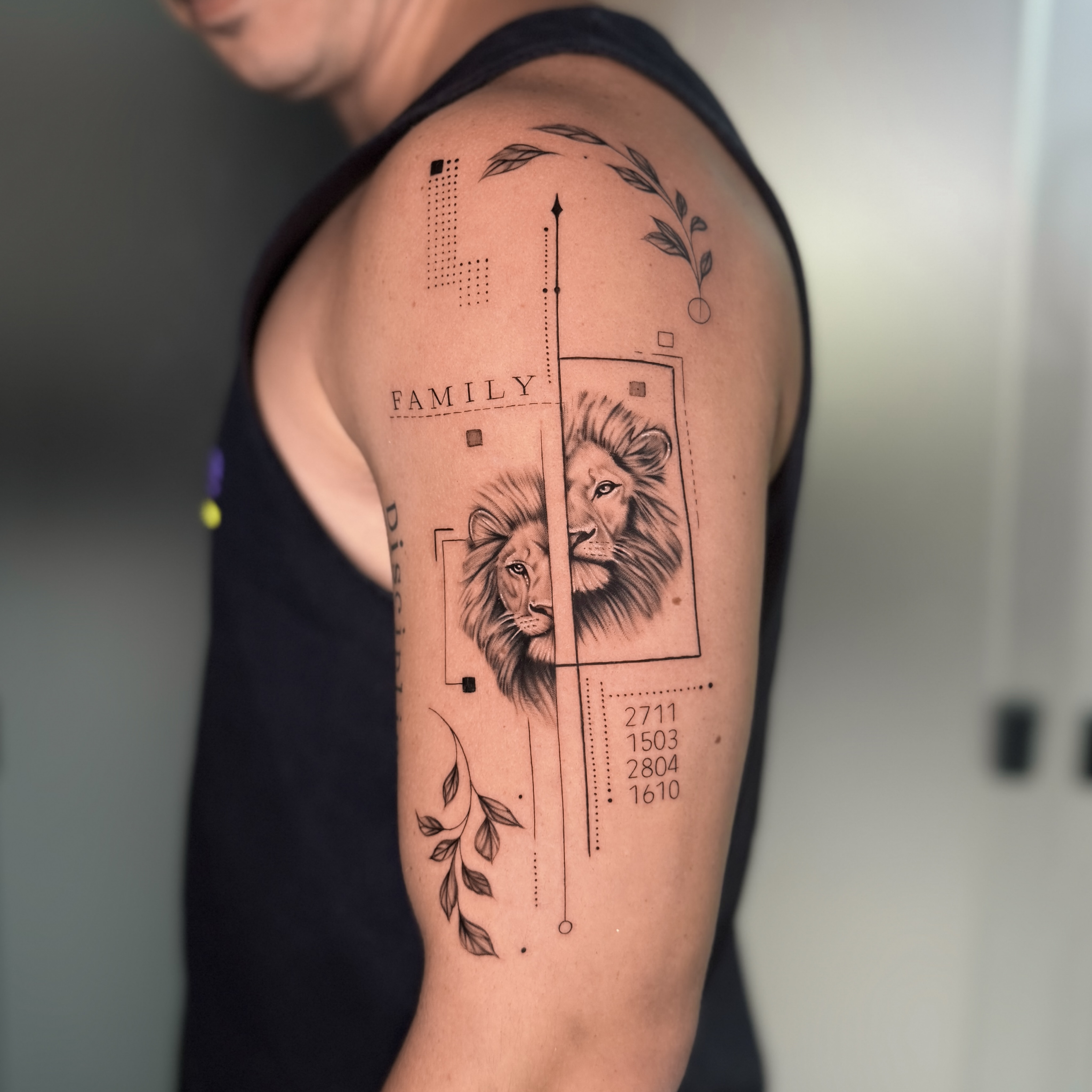 Mini tatuagens delicadas: tendência que veio para ficar